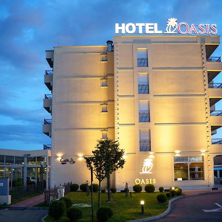 Hotel Oasis Podgorica Luaran gambar