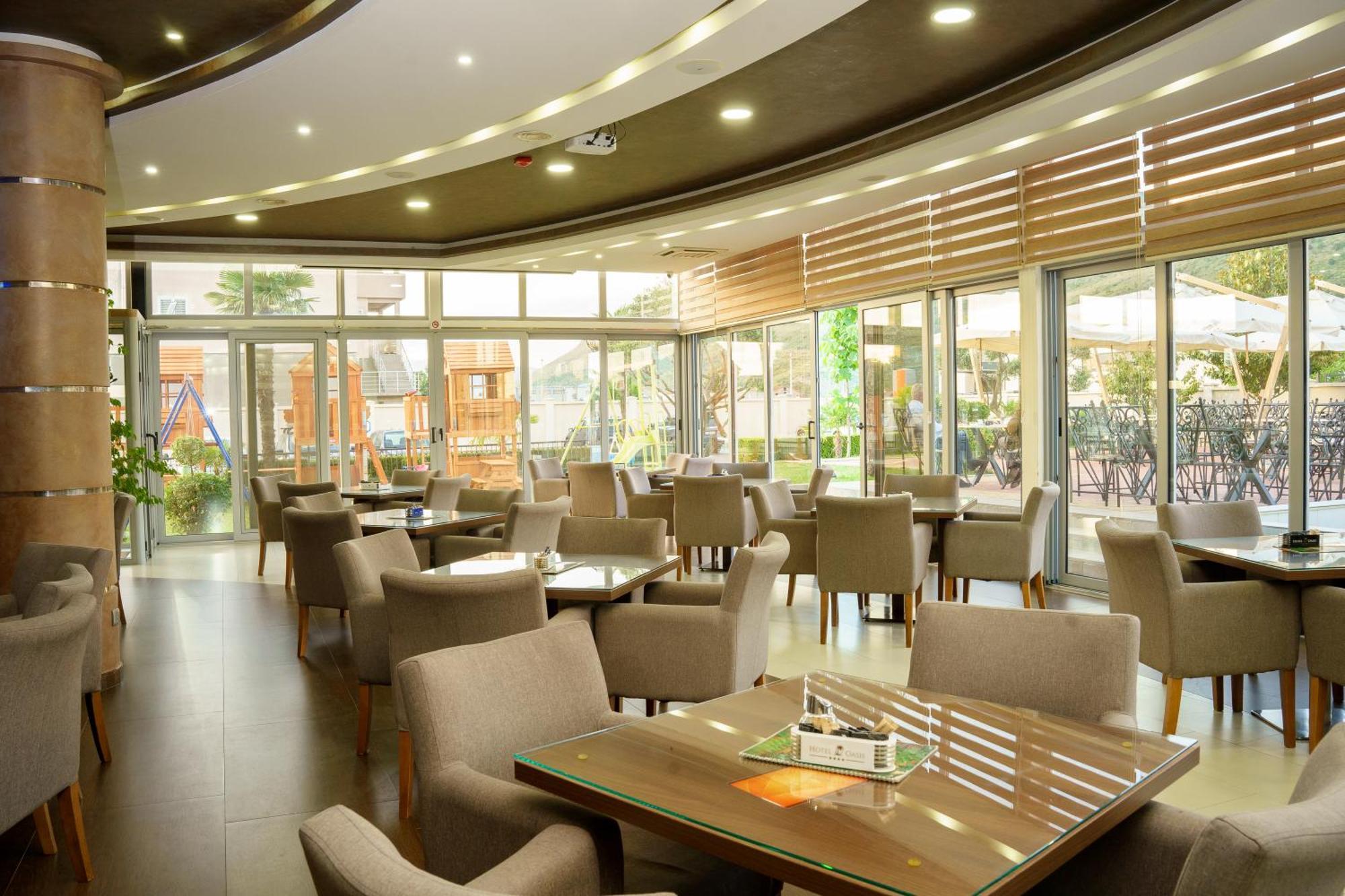 Hotel Oasis Podgorica Luaran gambar