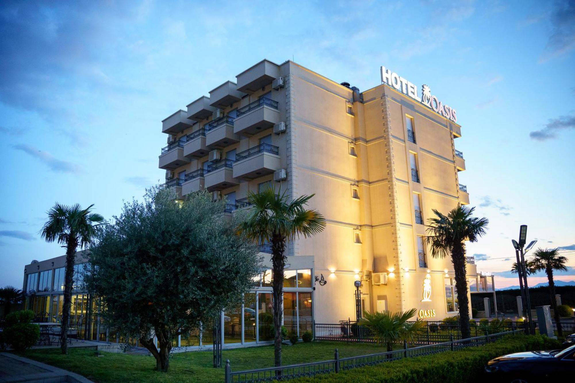 Hotel Oasis Podgorica Luaran gambar