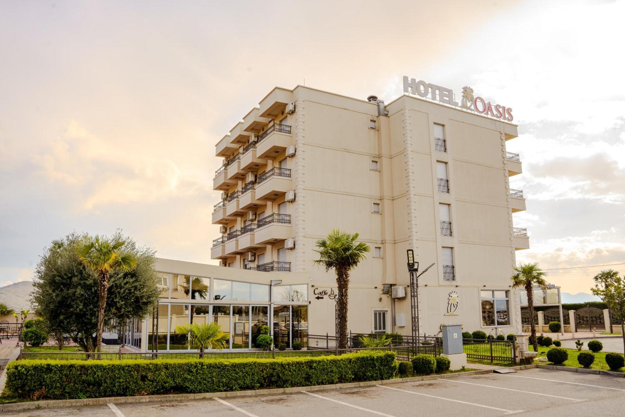 Hotel Oasis Podgorica Luaran gambar