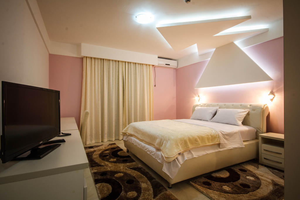 Hotel Oasis Podgorica Bilik gambar
