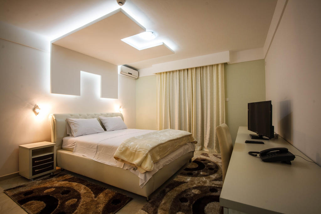 Hotel Oasis Podgorica Bilik gambar