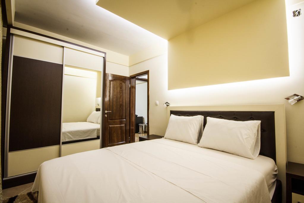 Hotel Oasis Podgorica Luaran gambar